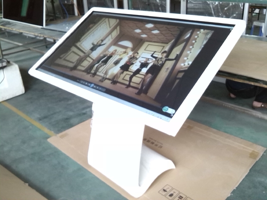 Waterproof PC LCD Digital Signage Kiosk Windows 7 System Innovative