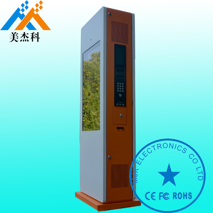 55 Inch Free Standing Outdoor Digital Signage Display OS Windows For Subway