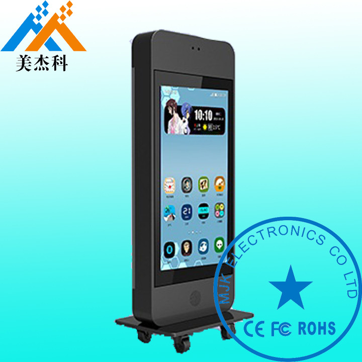 Super Market HD Screen Outdoor Digital Signage WIFI LAN Function With Wheel