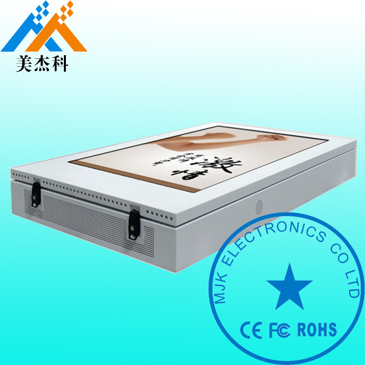 Brightness 2000cd Outdoor Digital Signage Display Wall Mounted For Commercial Building