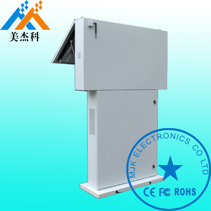 Waterproof Windows I3 I5 Commercial Digital Signage Free Standing For Golf Course