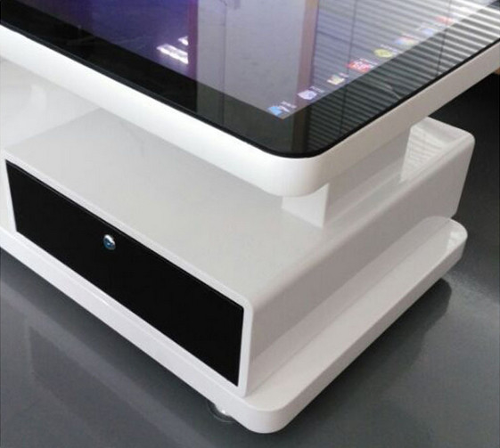 Waterproof  Touch Screen Digital Signage 10 Points Capacitive Screen 50000H Working Life