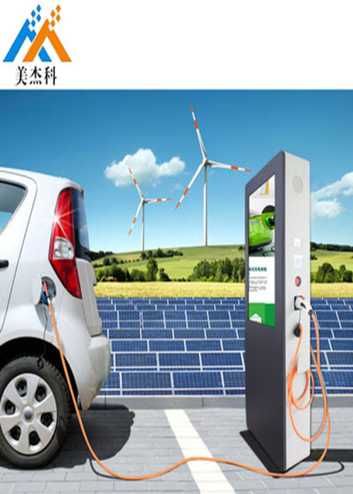 65 Inch Outdoor Digital Signage 2500 Nits Sunlight Viewable Advertising Stands