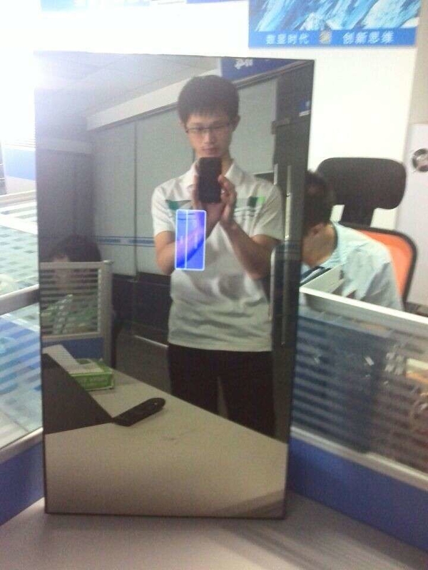 400cd/m² Smart Magic Mirror Display Android Touch Screen 49 Inch For Advertising