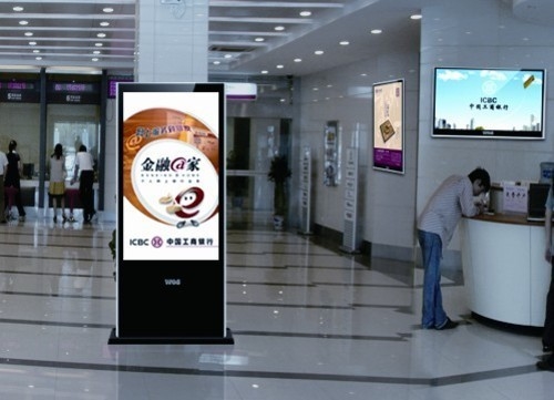 Ipad Design HD Networking 65" LCD Advertising Digital Signage Display , High Brightness