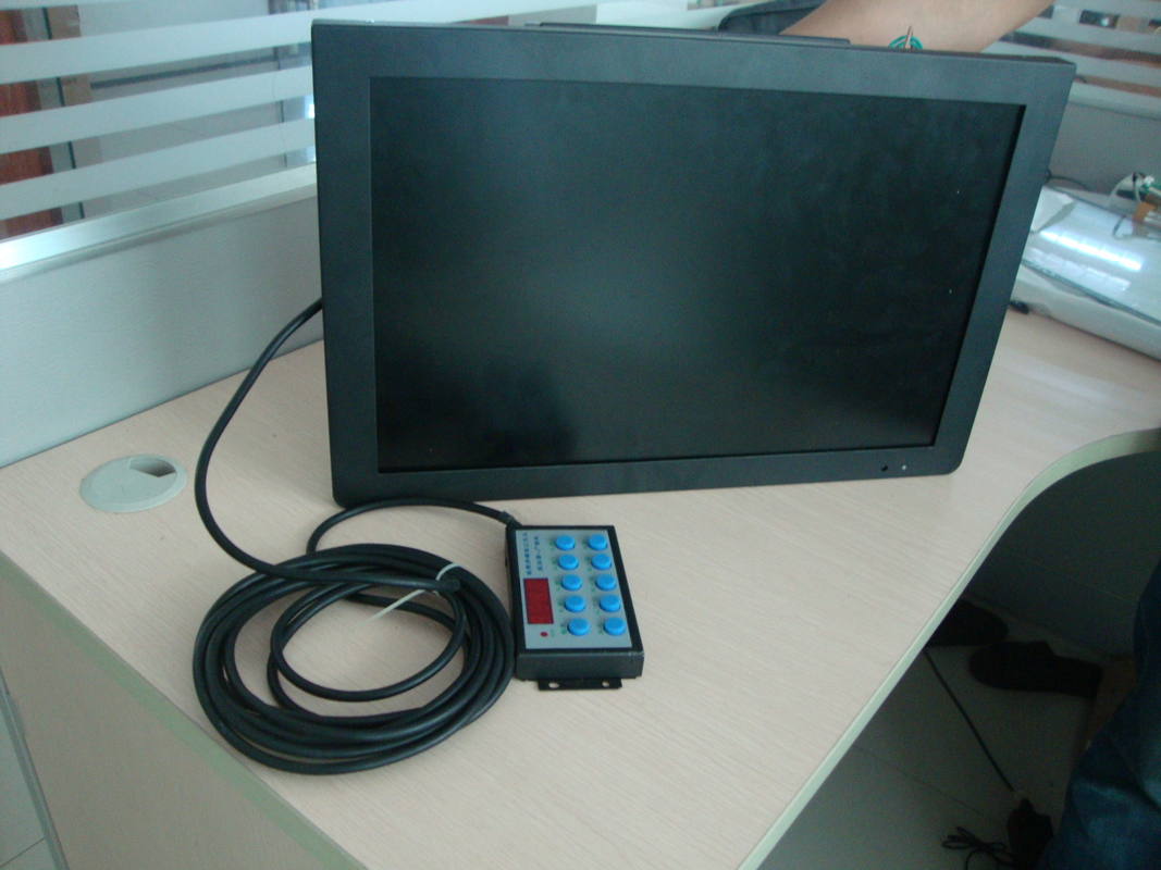 23 Inch Bus Digital Signage Display / Advertising Player With GPS Bus Stop