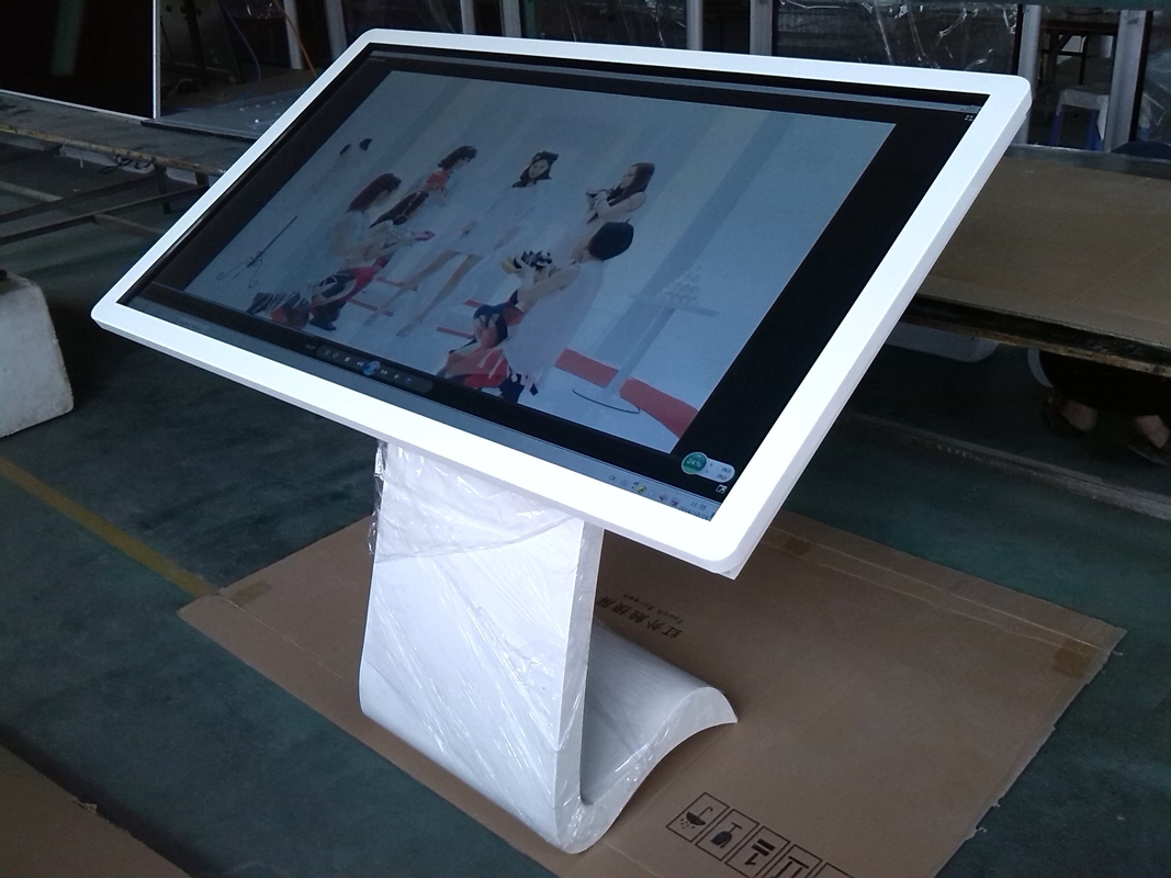 Waterproof PC LCD Digital Signage Kiosk Windows 7 System Innovative