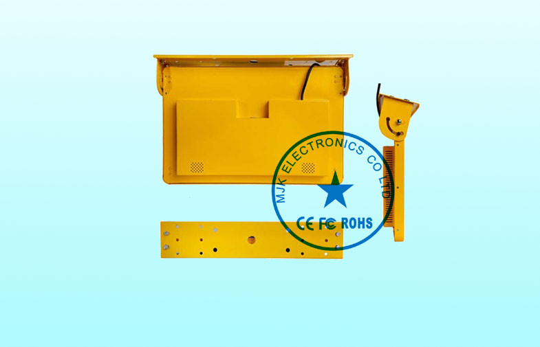 High Definition 19" Wifi / 3G Bus Digital Signage Display , LCD Advertising Player